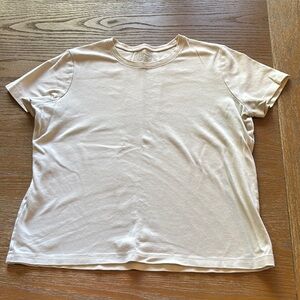L.l. Bean Classic Cream Women's Top size medium 🌸
